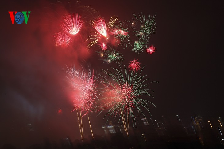 Activities take place nationwide to mark the August Revolution and National Day - ảnh 1